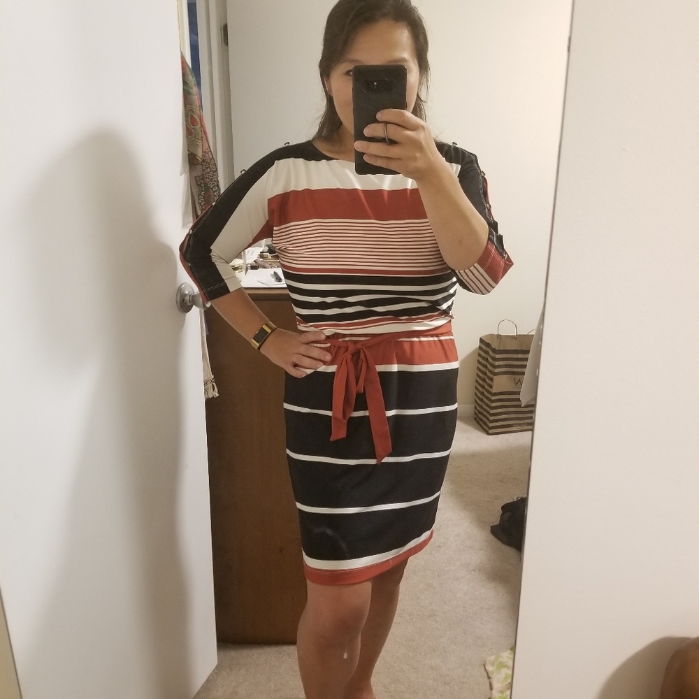 3/4 split sleeve dress